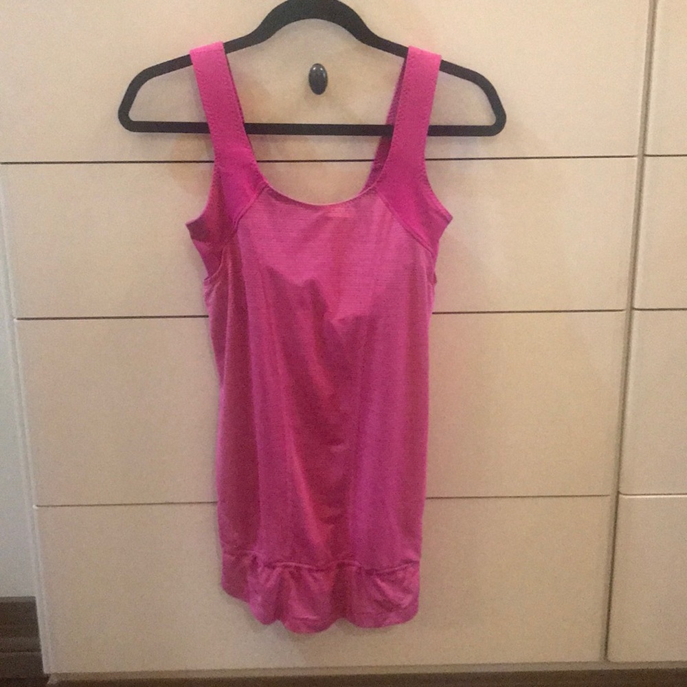 Pink lululemon tank